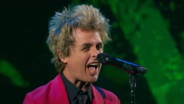 Billie Joe Armstrong Redeems Himself As Green Day Plays “Basket Case” at iHeartRadio Music Awards: Watch