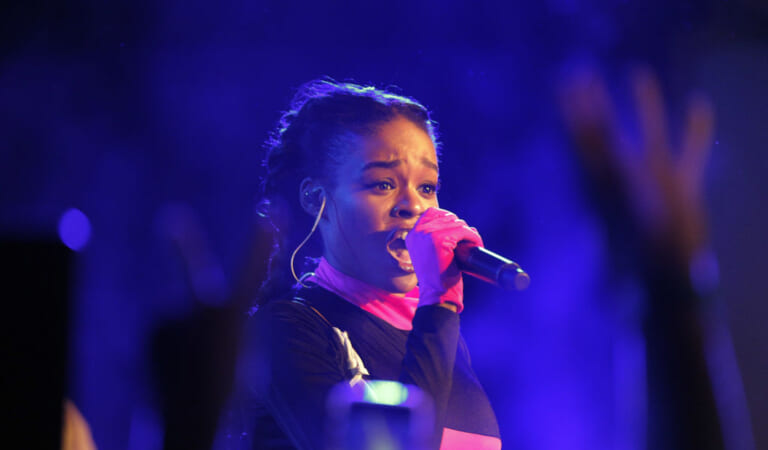 Azealia Banks Checks Lilly Allen For “Randomly Being Racist” After She Criticized Beyoncé’s ‘Cowboy Carter’ Album