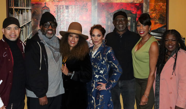 ‘A Different World’ Cast Welcomed At The White House, Leads Theme Song Sing-A-Long