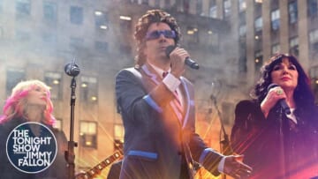 Watch Heart & Jimmy Fallon, Ratboys & Ducks Ltd., & Better Than Ezra’s Kevin Griffin Cover “Total Eclipse Of The Heart” During The Total Solar Eclipse