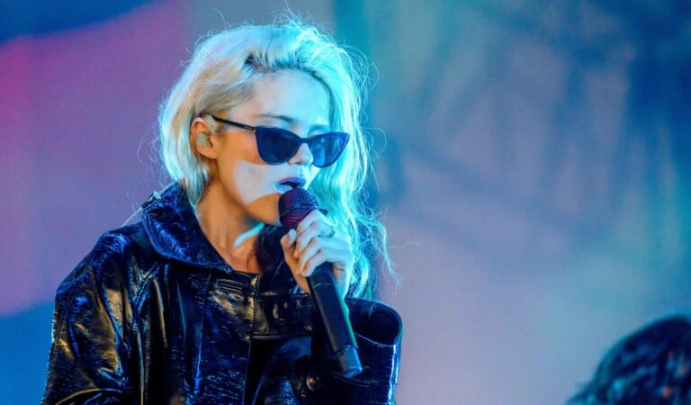 Watch Sky Ferreira Cover Lady A’s “Need You Now” at Coachella 2024